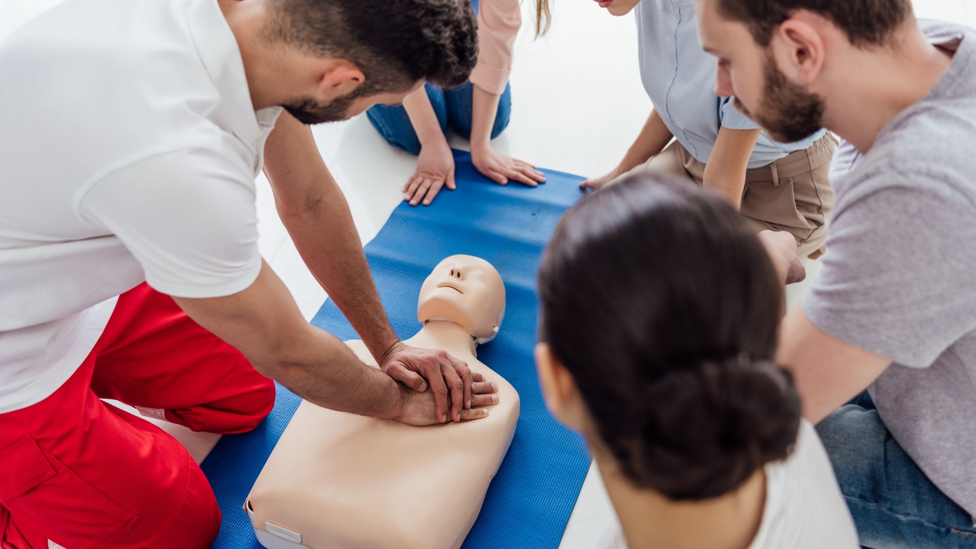 man demonstrating CPR_Charlotte NC